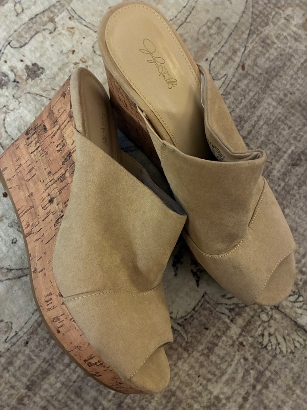 Jaclyn Smith Beige Suede Cork Wedge Mules 9